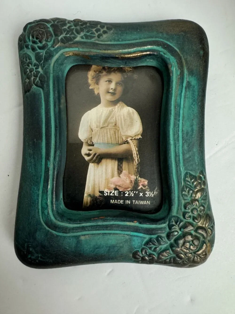 MEICO Verdigris Floral Picture Frame 2pc Rustic Patina Tabletop Photo Frame Hand